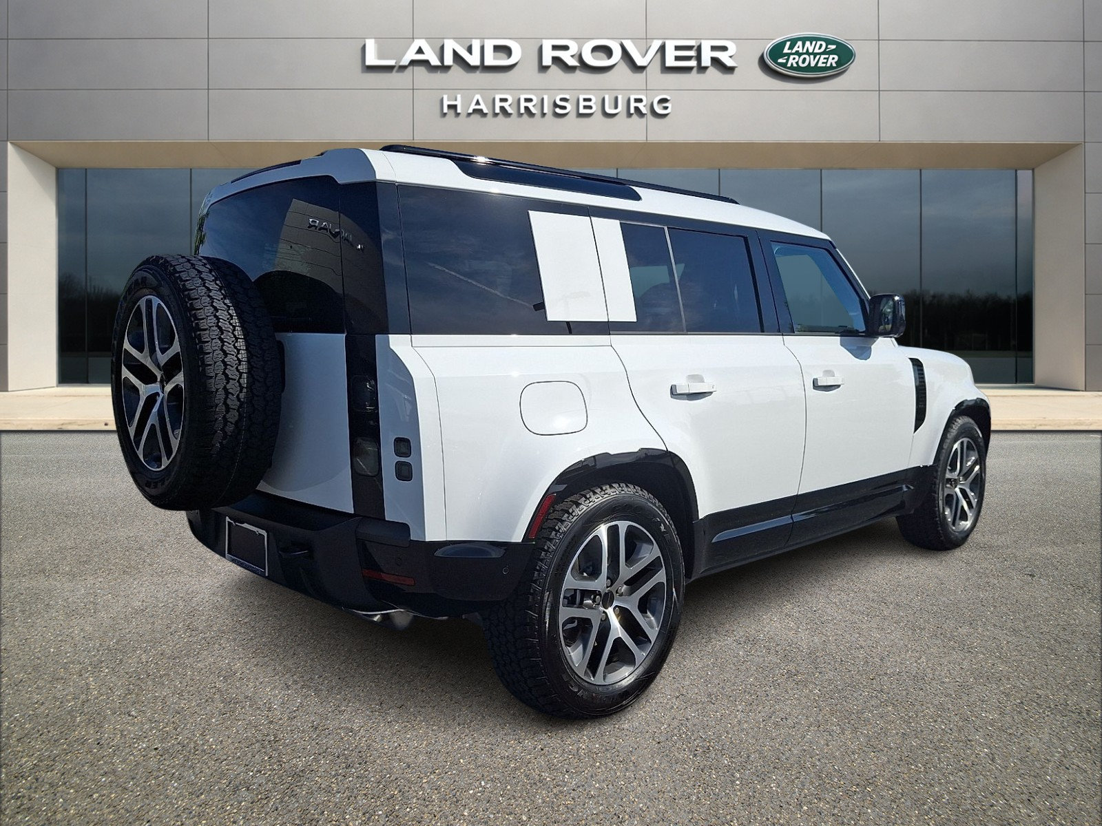New 2026 Land Rover Defender 110 X-Dynamic SE AWD/4WD image 4