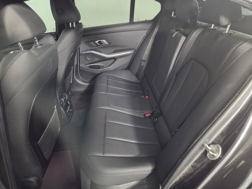 Used 2020 BMW 330i xDrive Sedan w/ Premium Package image 25