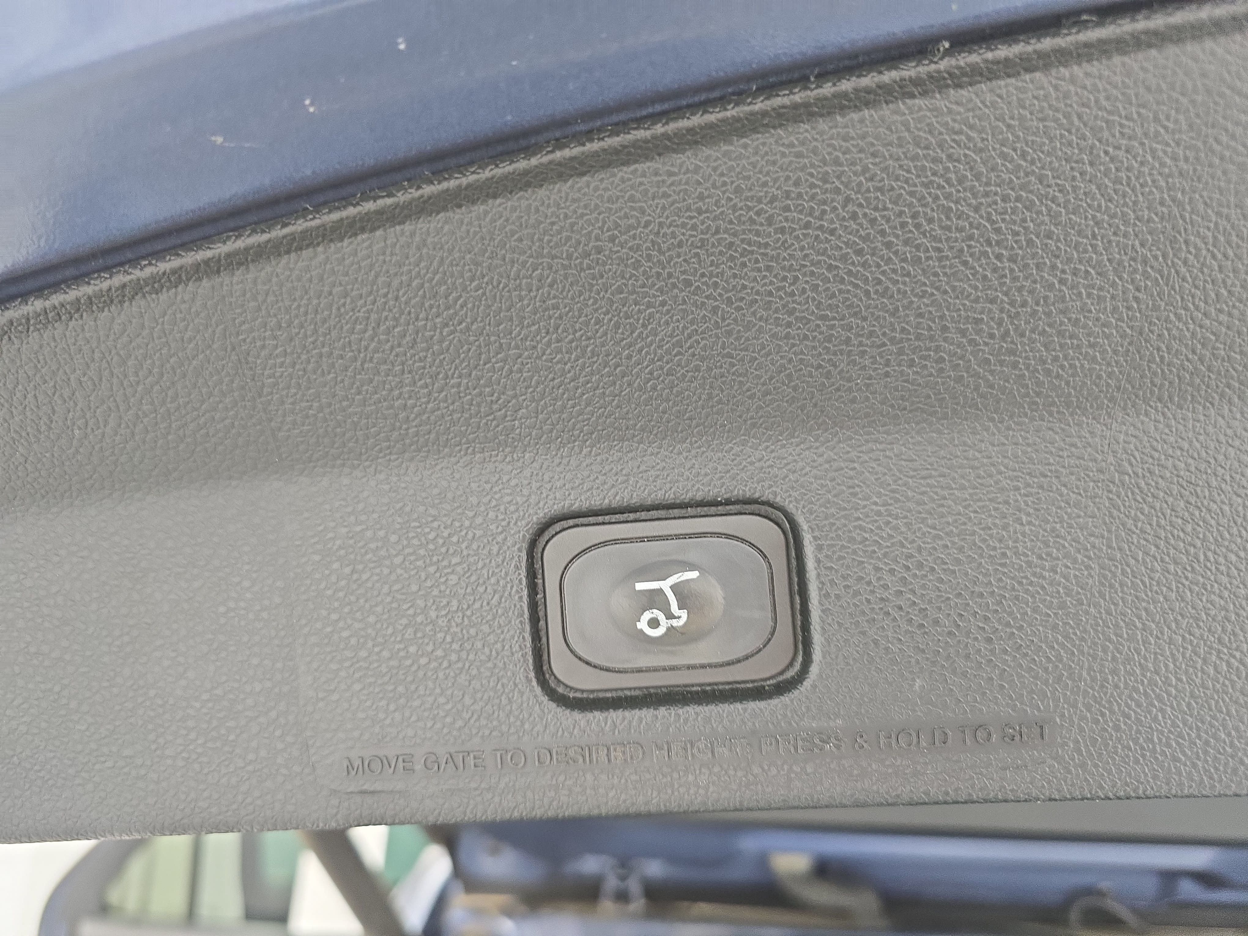 Used 2018 Ford Explorer Sport w/ Equipment Group 401A AWD/4WD image 13