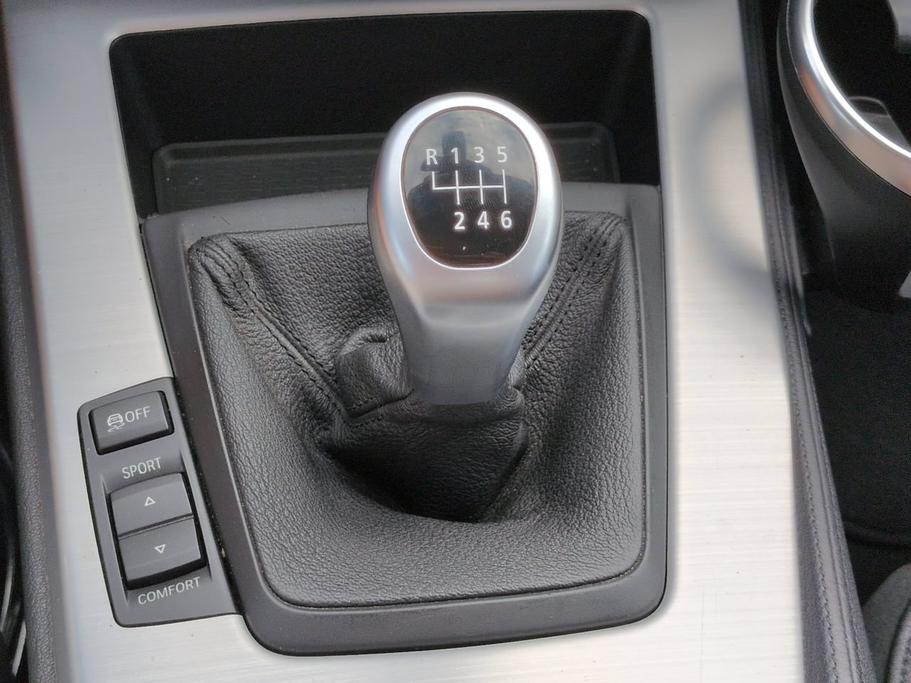 Used 2012 BMW Z4 sDrive28i RWD image 19