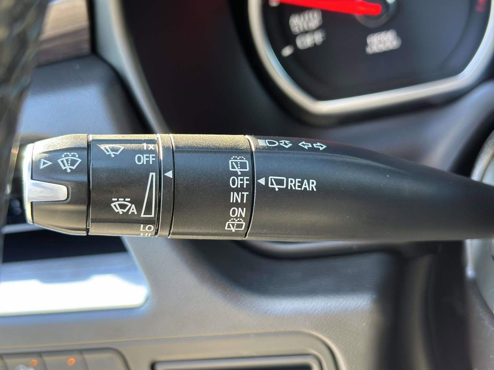 Used 2021 Chevrolet Tahoe Z71 w/ Z71 Off-Road Package image 16