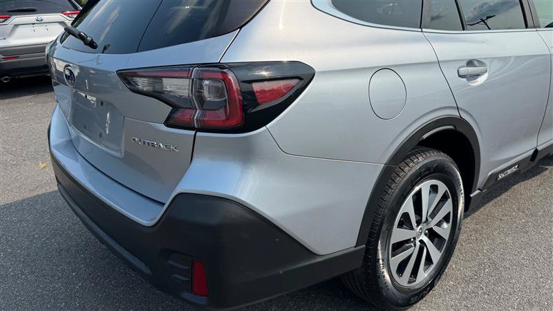 Used 2022 Subaru Outback Premium AWD/4WD image 28