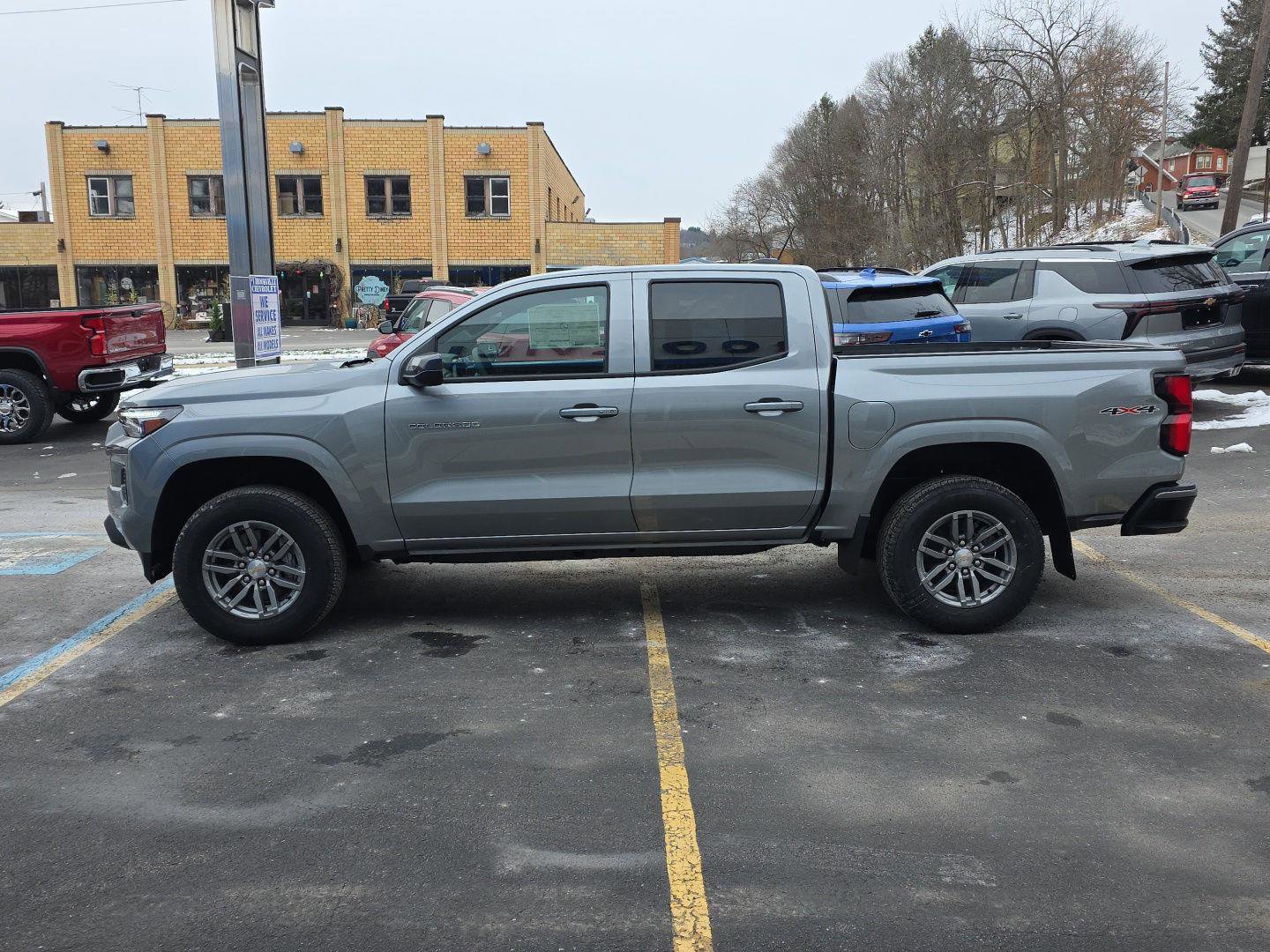 New 2025 Chevrolet Colorado LT w/ LT Convenience Package image 5