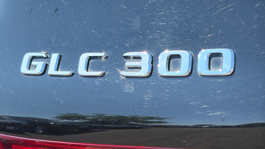 Used 2018 Mercedes-Benz GLC 300 4MATIC image 27