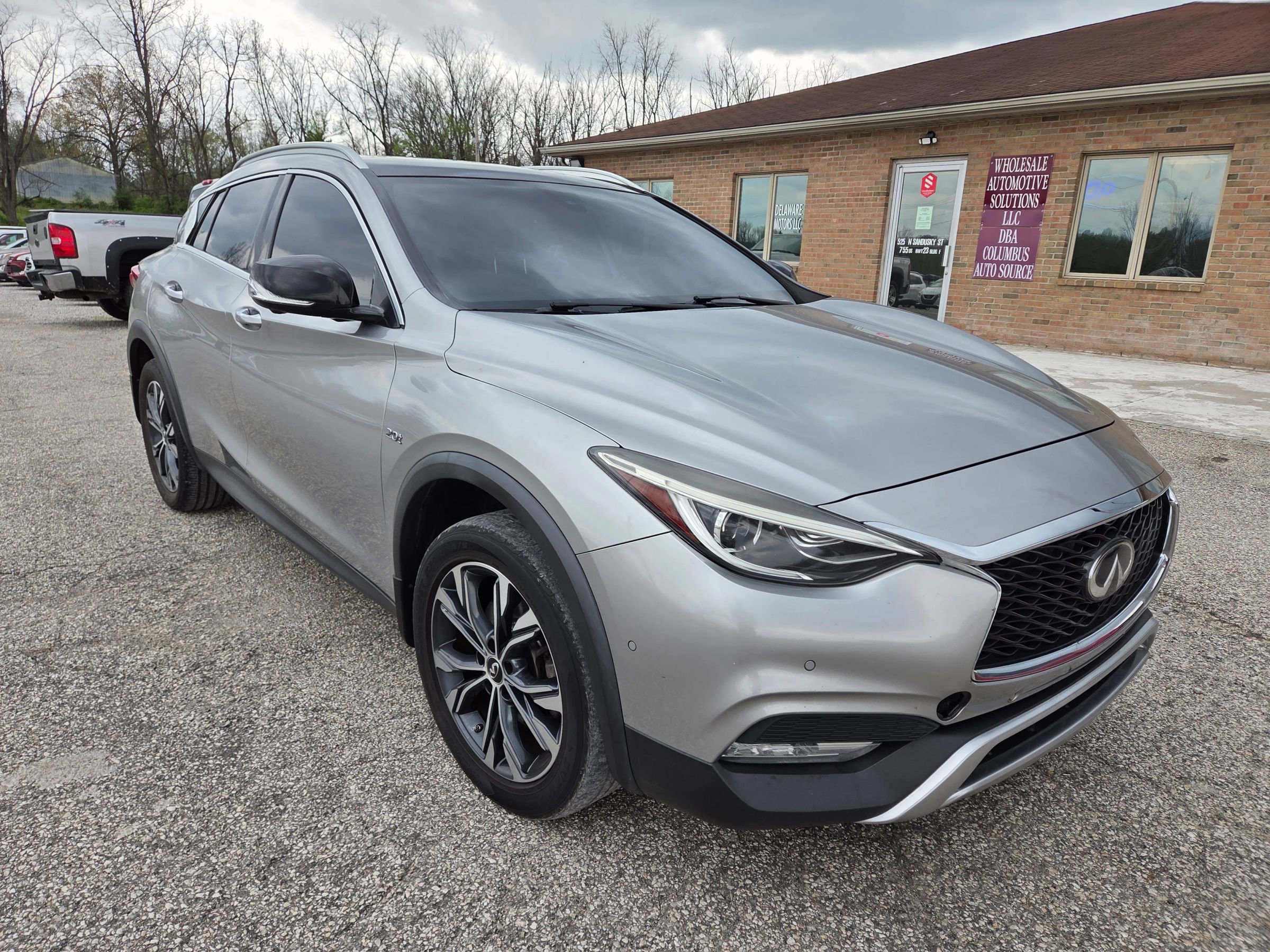 Used 2018 INFINITI QX30 AWD image 3