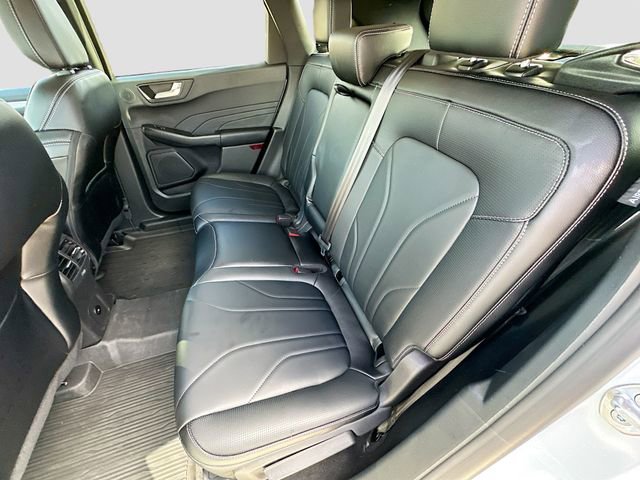 Used 2025 Ford Escape SE w/ PHEV Premium Package image 24