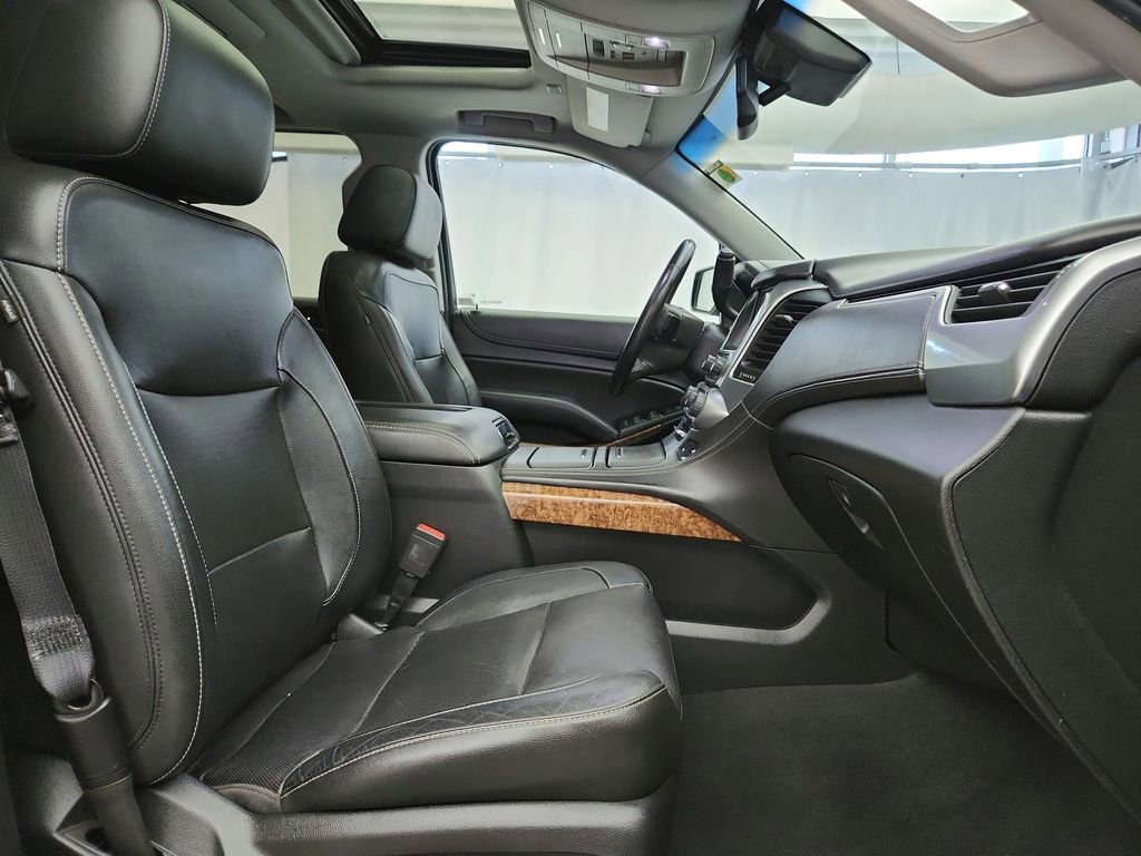 Used 2019 Chevrolet Suburban Premier image 37