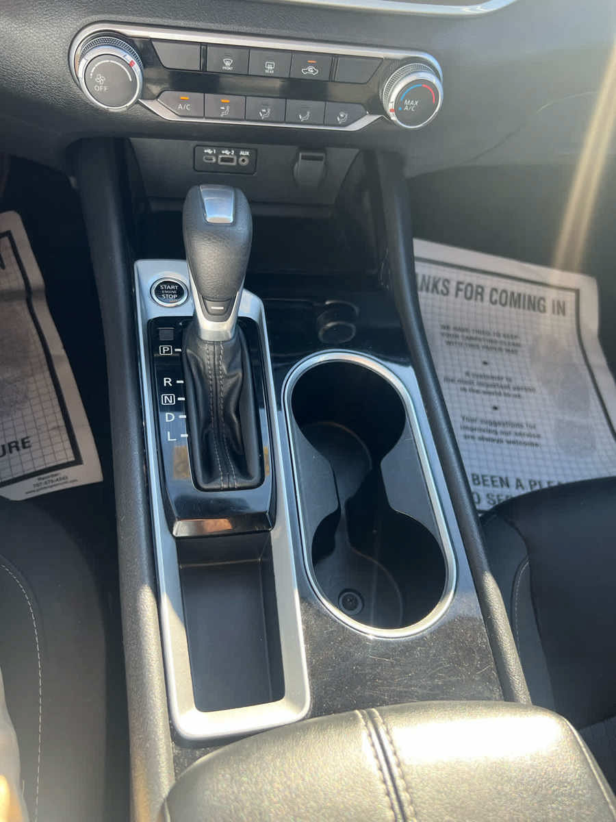 Used 2024 Nissan Altima 2.5 SV FWD image 20