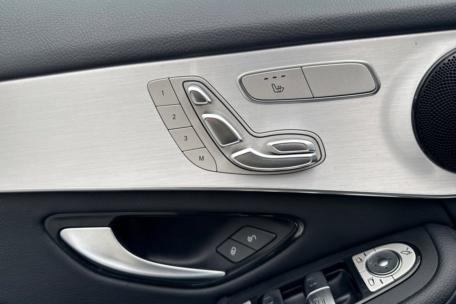 Certified 2022 Mercedes-Benz GLC 300 4MATIC image 22