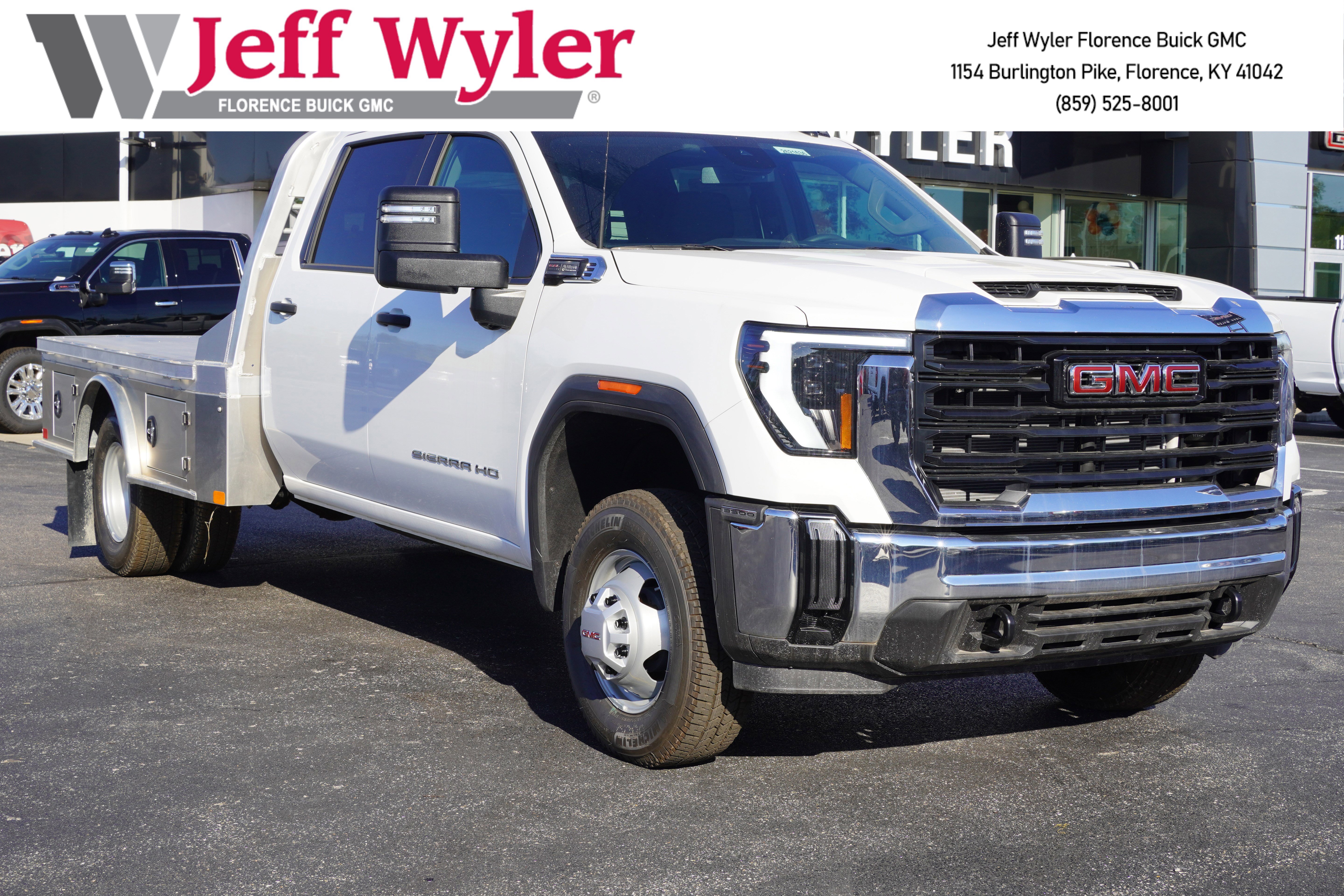 New 2025 GMC Sierra 3500 Pro w/ Convenience Package AWD/4WD image 1