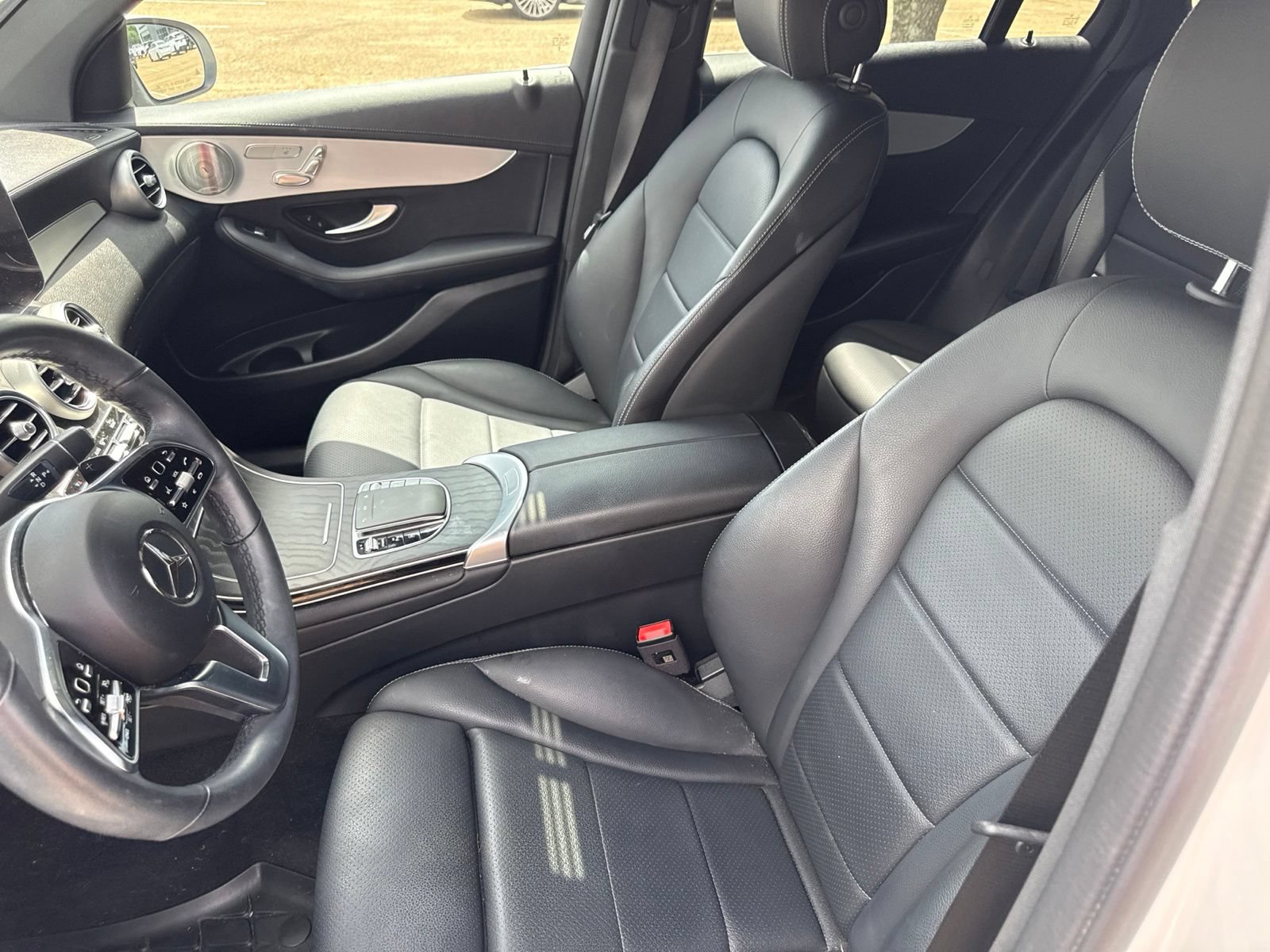 Used 2023 Mercedes-Benz GLC 300 4MATIC Coupe image 13