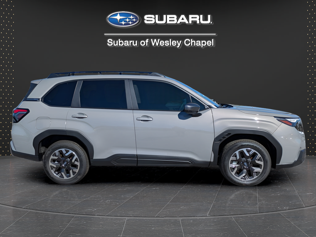 Used 2026 Subaru Forester Premium AWD/4WD image 4