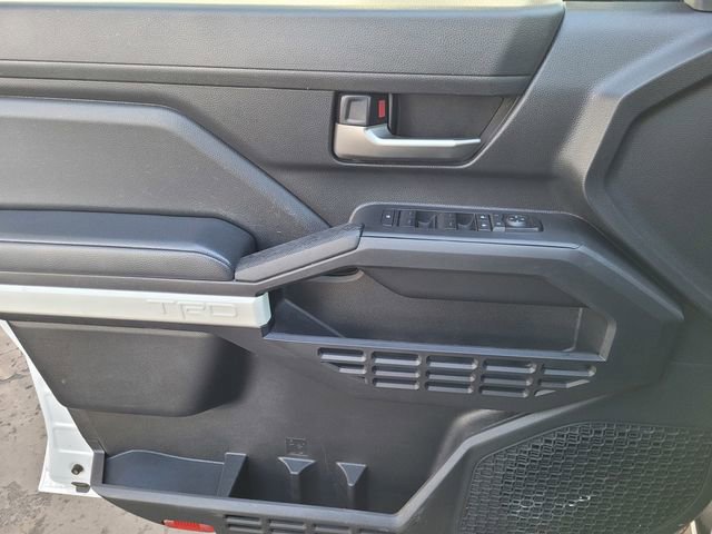 Used 2024 Toyota Tacoma TRD Off-Road AWD/4WD image 15