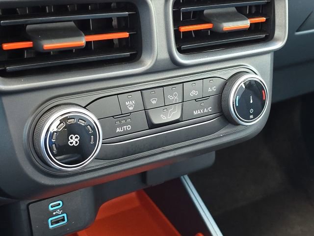 Used 2024 Ford Maverick XLT image 32