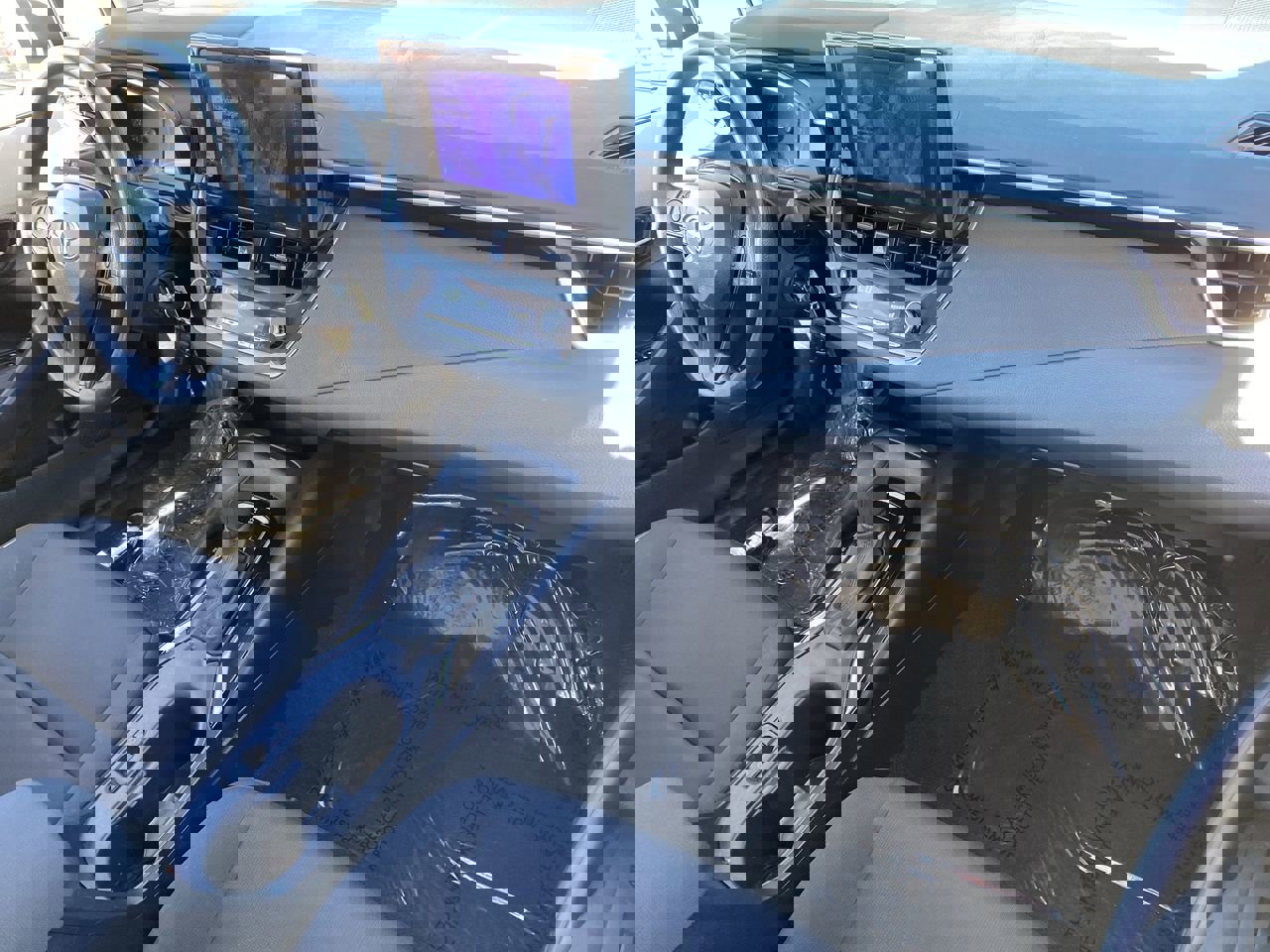 Used 2024 Toyota Corolla LE image 25