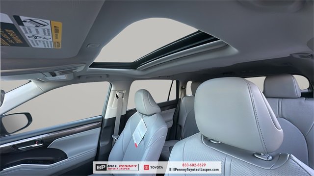 New 2026 Toyota Highlander Limited image 12