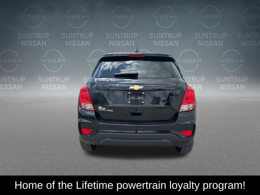 Used 2020 Chevrolet Trax LS w/ Tint and Cruise Package AWD/4WD image 4