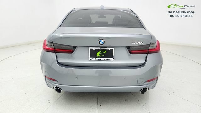 Used 2023 BMW 330i Sedan w/ Driving Assistance Package RWD image 30