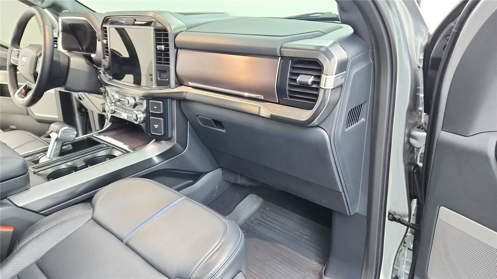 Used 2025 Ford F150 Platinum AWD/4WD image 23