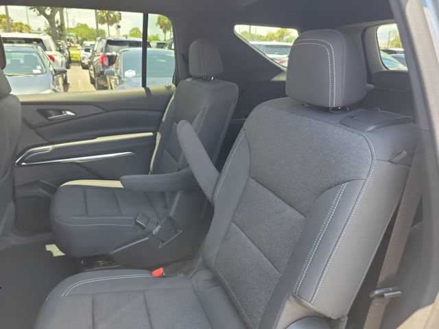 Certified 2026 Chevrolet Traverse LT w/ Sun and Wheel Package FWD image 14