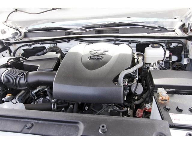 Used 2023 Toyota Tacoma TRD Off-Road w/ Advanced Technology Package image 31