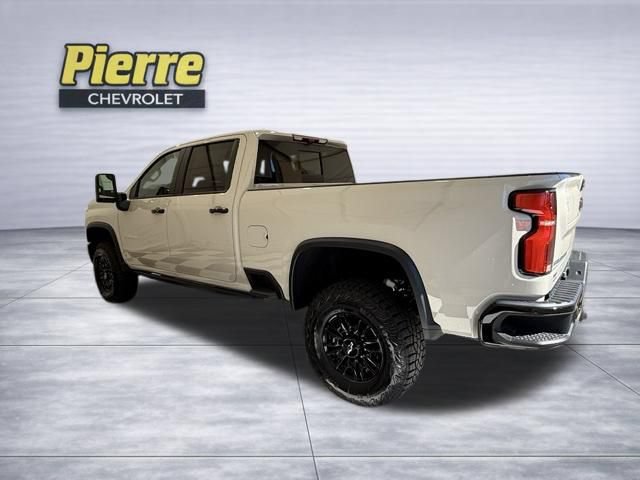 New 2026 Chevrolet Silverado 2500 ZR2 AWD/4WD image 2