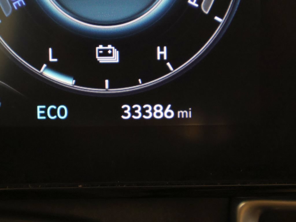 Used 2024 Hyundai Elantra Blue FWD image 33