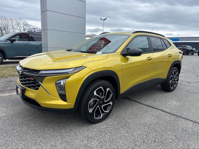 Used 2024 Chevrolet Trax RS w/ Driver Confidence Package image 1