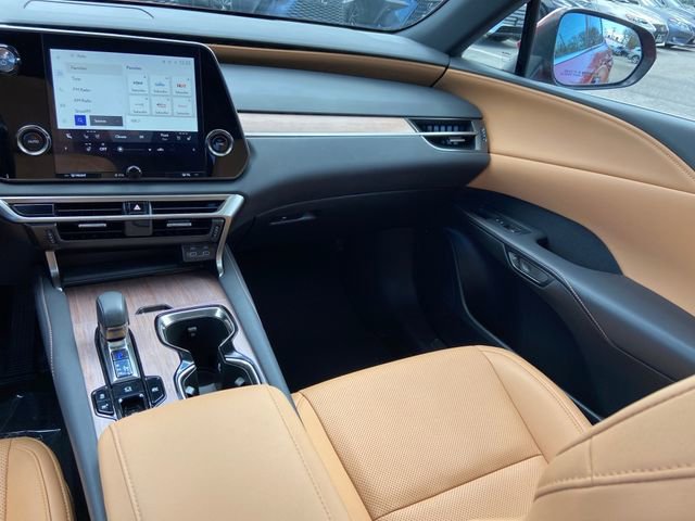 Certified 2023 Lexus RX 350h w/ Cold Area Package image 16