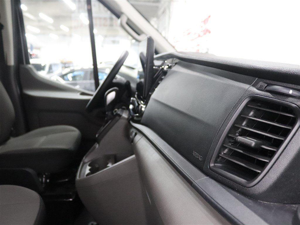 Used 2024 Ford Transit 350 XLT RWD image 28