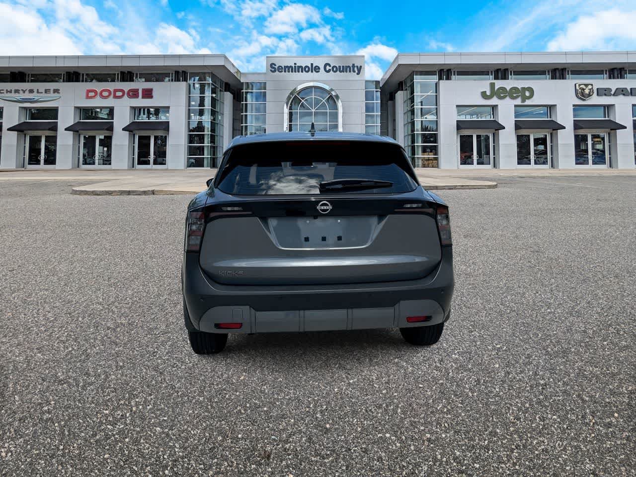Used 2025 Nissan Kicks S FWD image 7