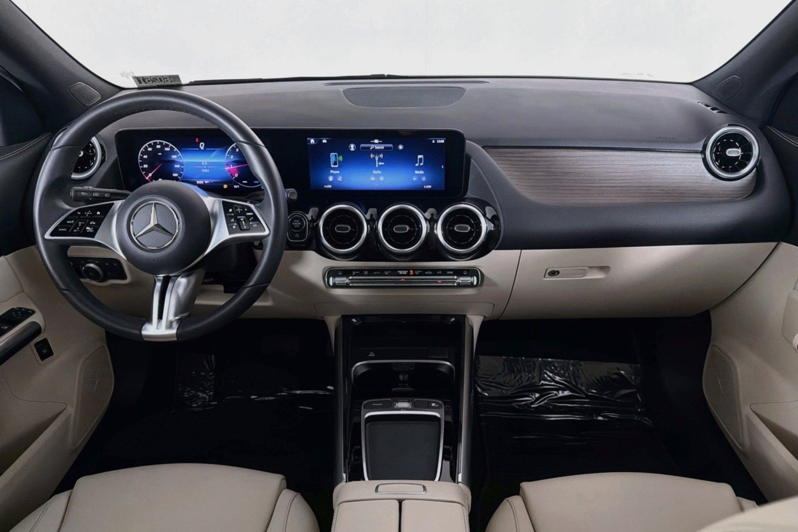 Used 2026 Mercedes-Benz GLA 250 image 5