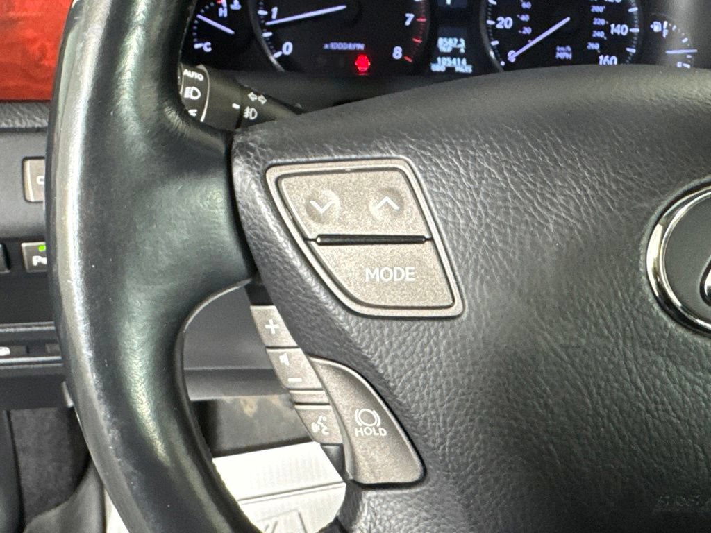 Used 2011 Lexus LS 460 AWD w/ Luxury Value Edition image 11