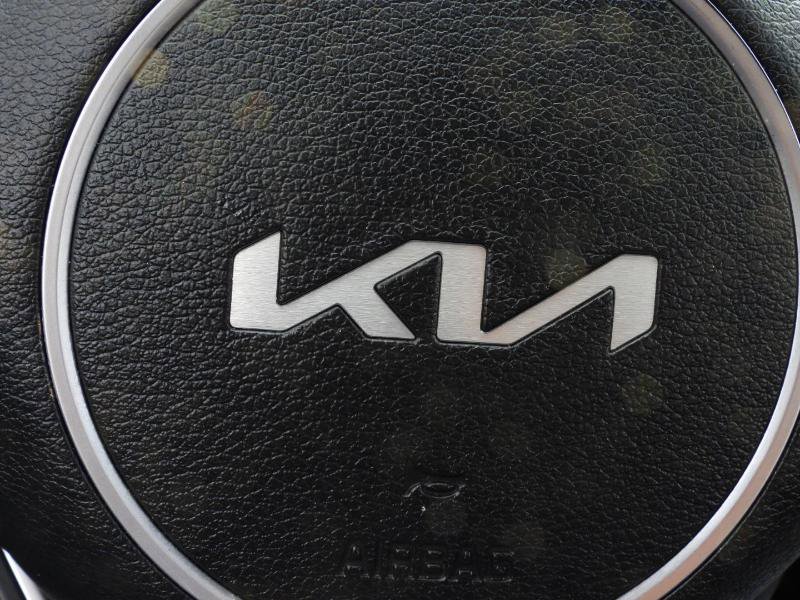 Used 2023 Kia Sportage LX image 63