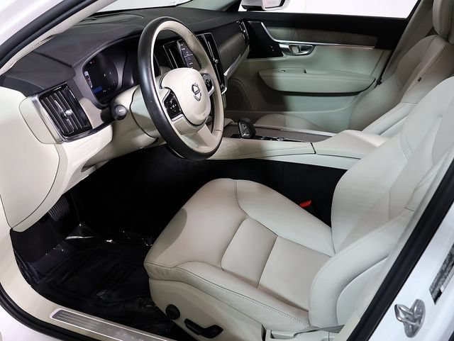 Used 2023 Volvo S90 B6 Plus AWD/4WD image 13