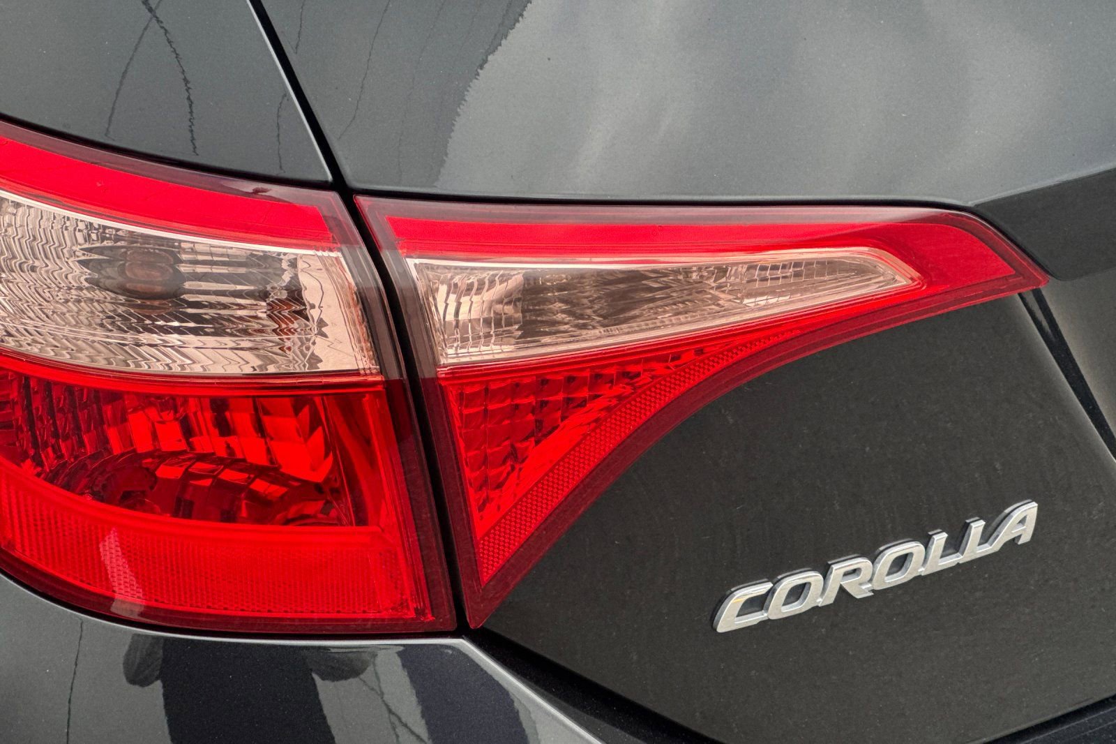 Used 2019 Toyota Corolla LE image 28