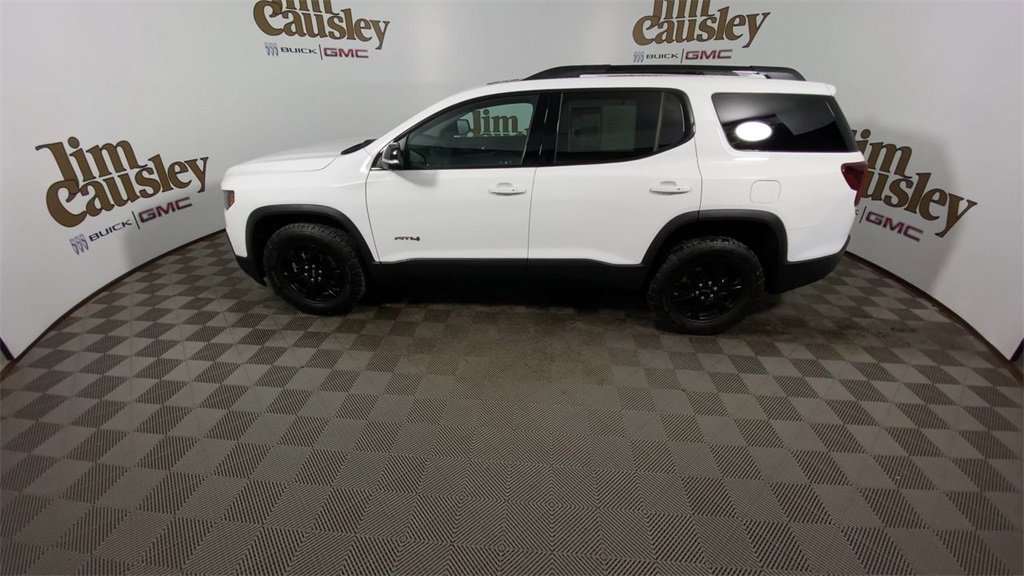 Used 2023 GMC Acadia AT4 w/ Technology Package image 5