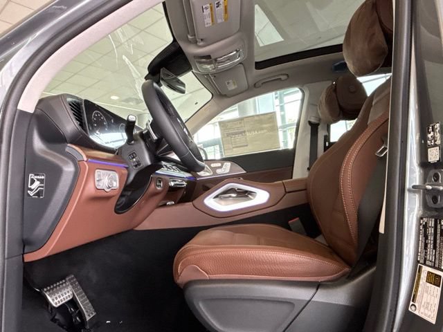 New 2025 Mercedes-Benz GLS 580 4MATIC image 15