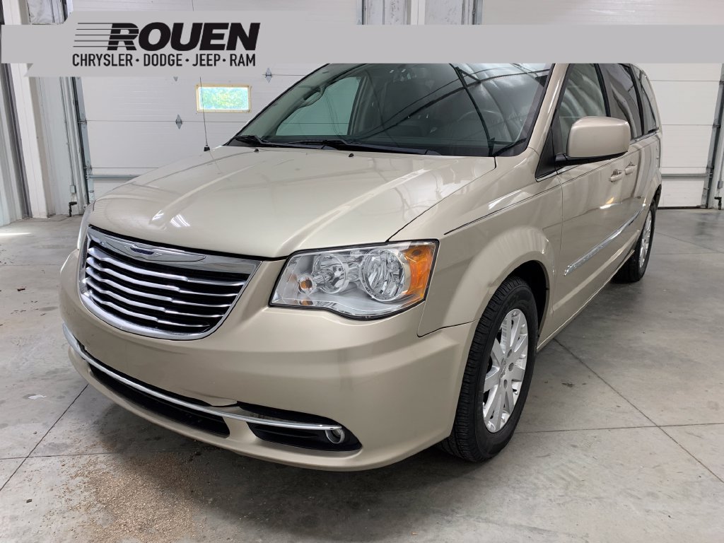 Used 2016 Chrysler Town & Country Touring