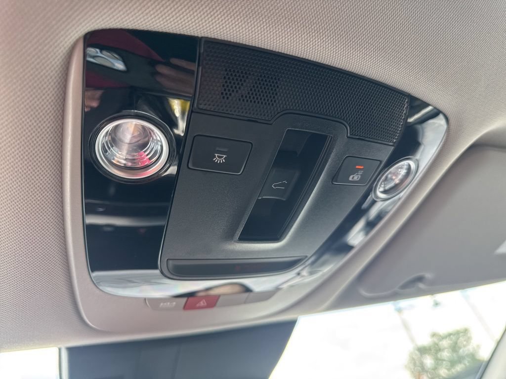 Used 2025 Kia Sportage EX w/ Premium Package FWD image 24