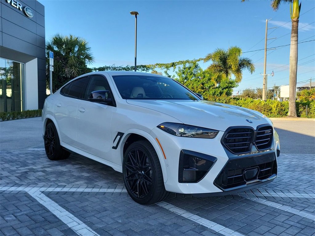 Used 2024 BMW X6 M Competition image 7