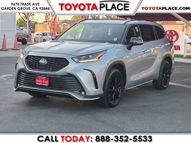 Used 2024 Toyota Highlander XSE