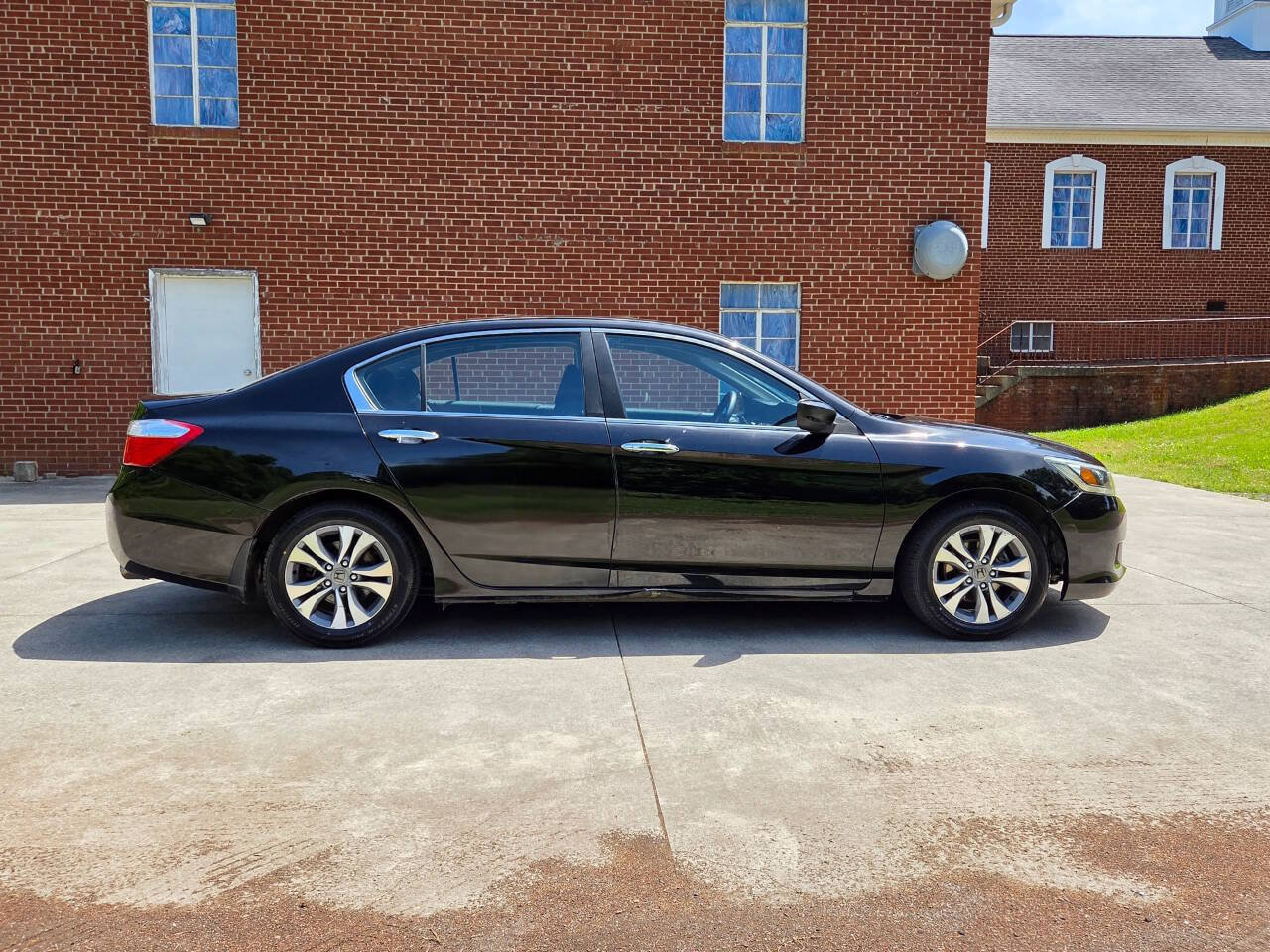 Used 2015 Honda Accord LX image 4