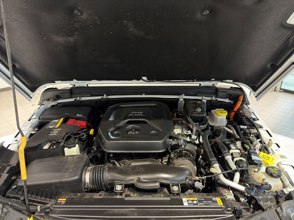 Used 2021 Jeep Wrangler Unlimited Sahara w/ Cold Weather Group image 11