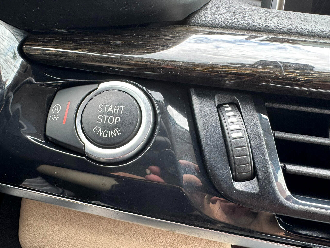 Used 2016 BMW X5 xDrive35i image 17