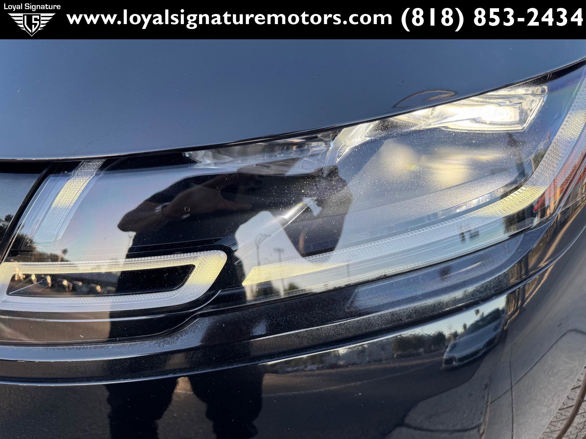 Used 2018 Land Rover Range Rover Velar R-Dynamic SE image 39