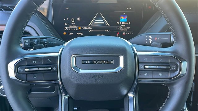 Used 2025 GMC Yukon XL Denali image 22