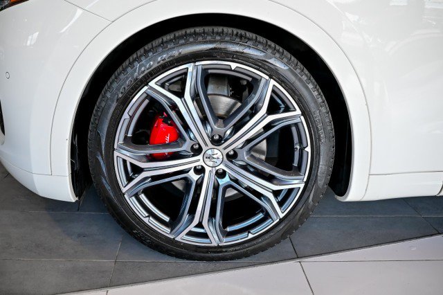 Used 2023 Maserati Levante GT AWD/4WD image 41