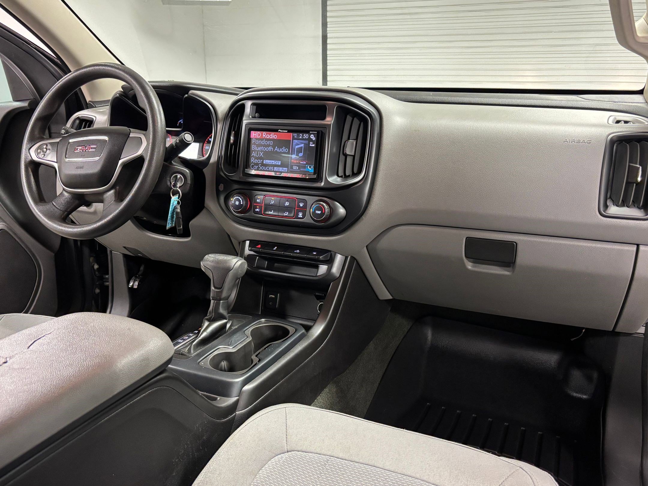 Used 2016 GMC Canyon 2WD Crew Cab w/ Convenience Package image 28