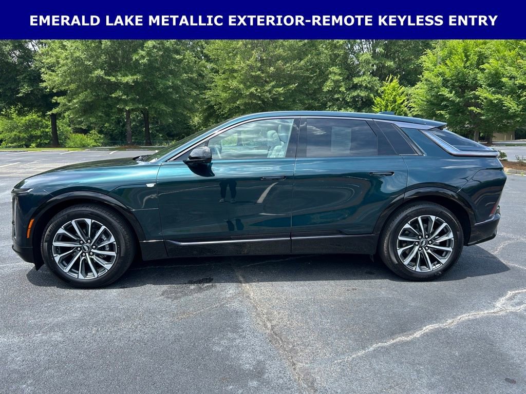 Used 2024 Cadillac Lyriq Sport AWD/4WD image 11
